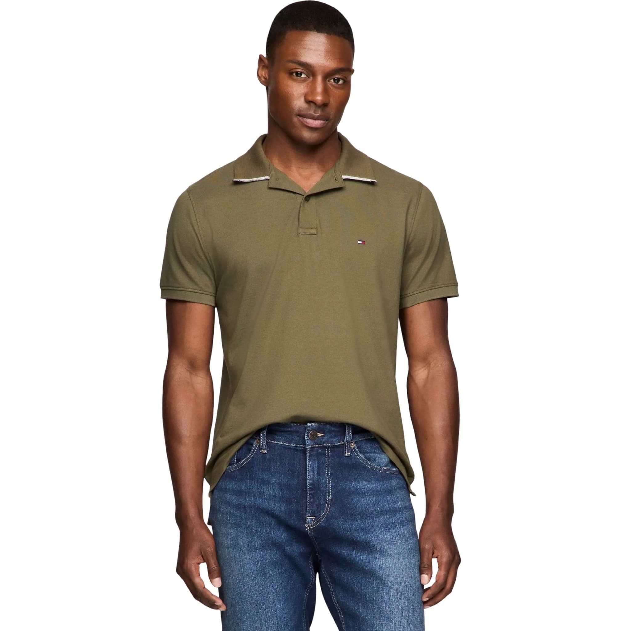 Regular Fit Under Collar Tipped Polo